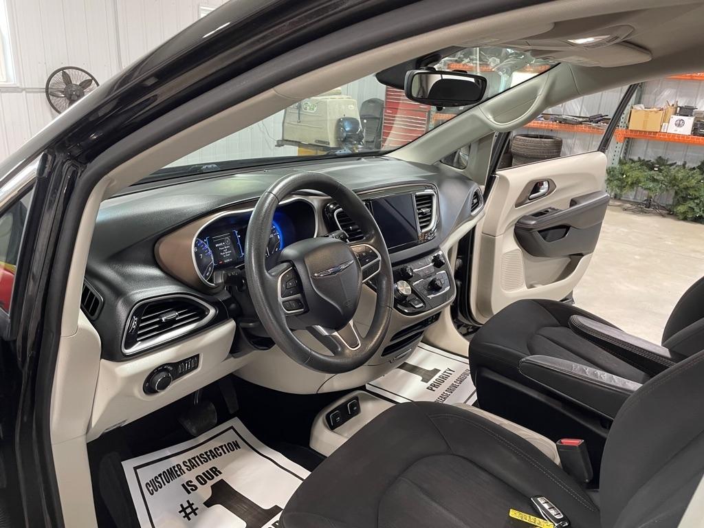 Chrysler Pacifica  2017
