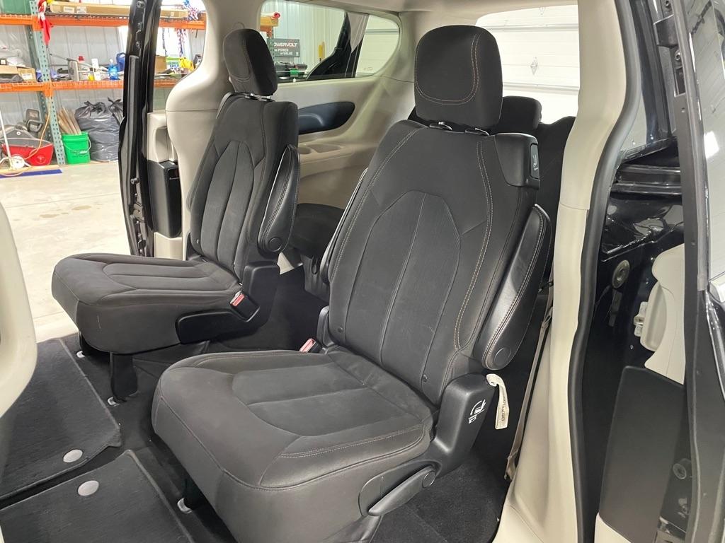 Chrysler Pacifica  2017