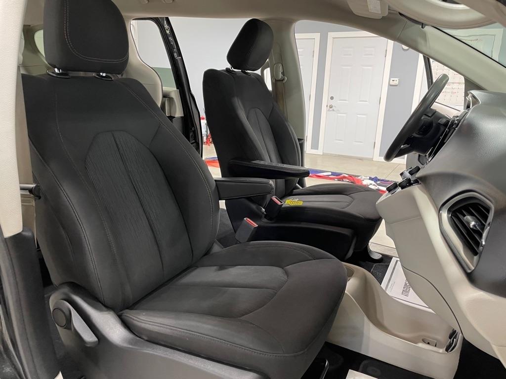 Chrysler Pacifica  2017