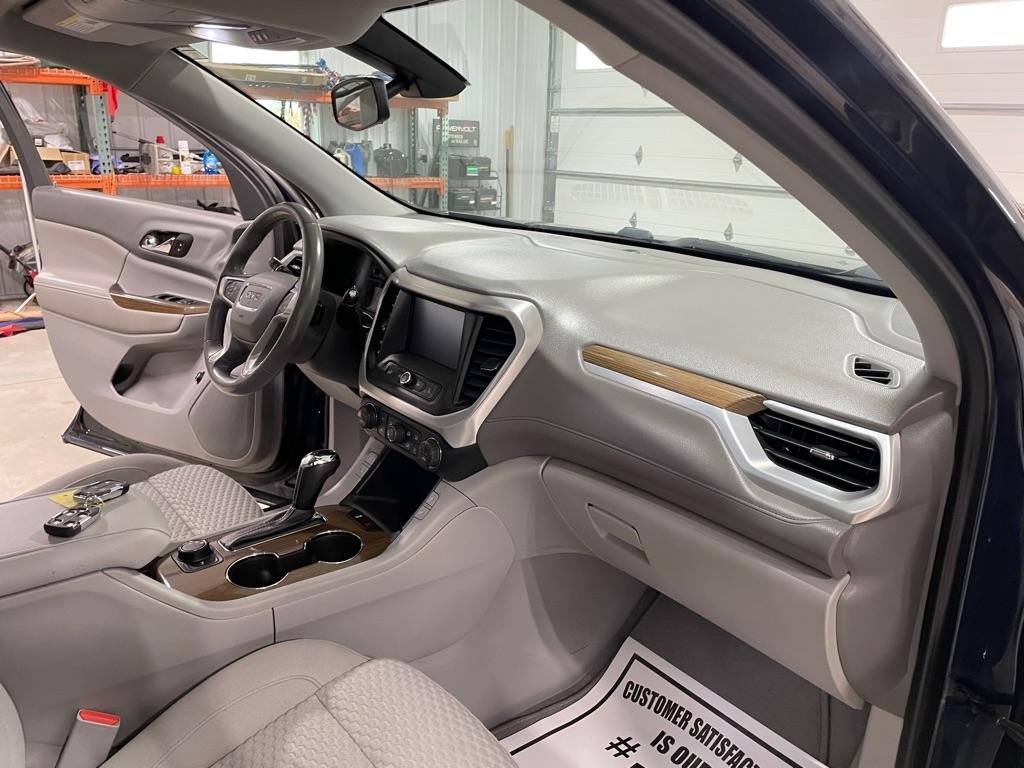 GMC Acadia  2017