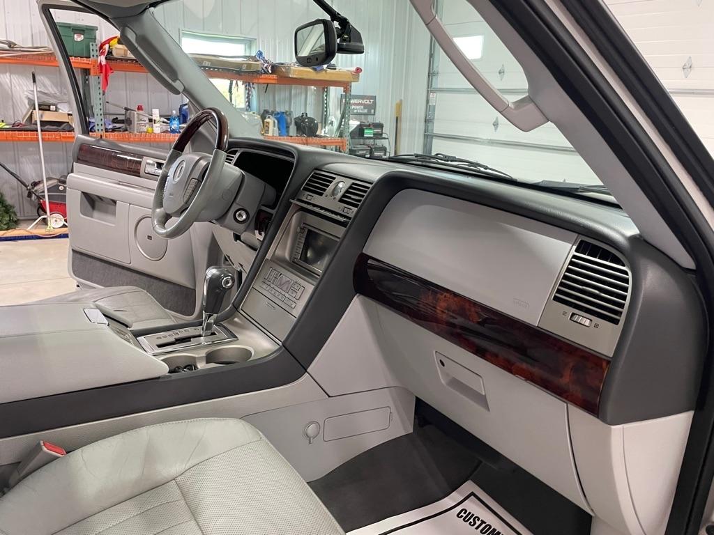 Lincoln Navigator  2005