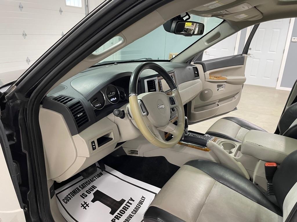 Jeep Grand Cherokee  2010