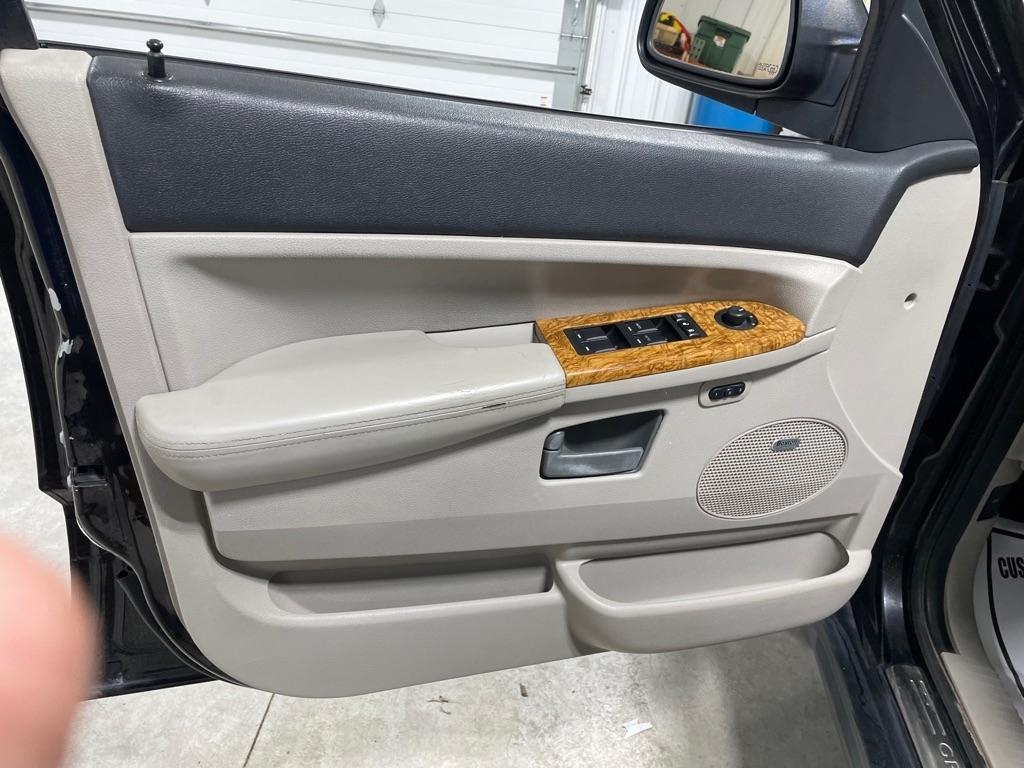 Jeep Grand Cherokee  2010