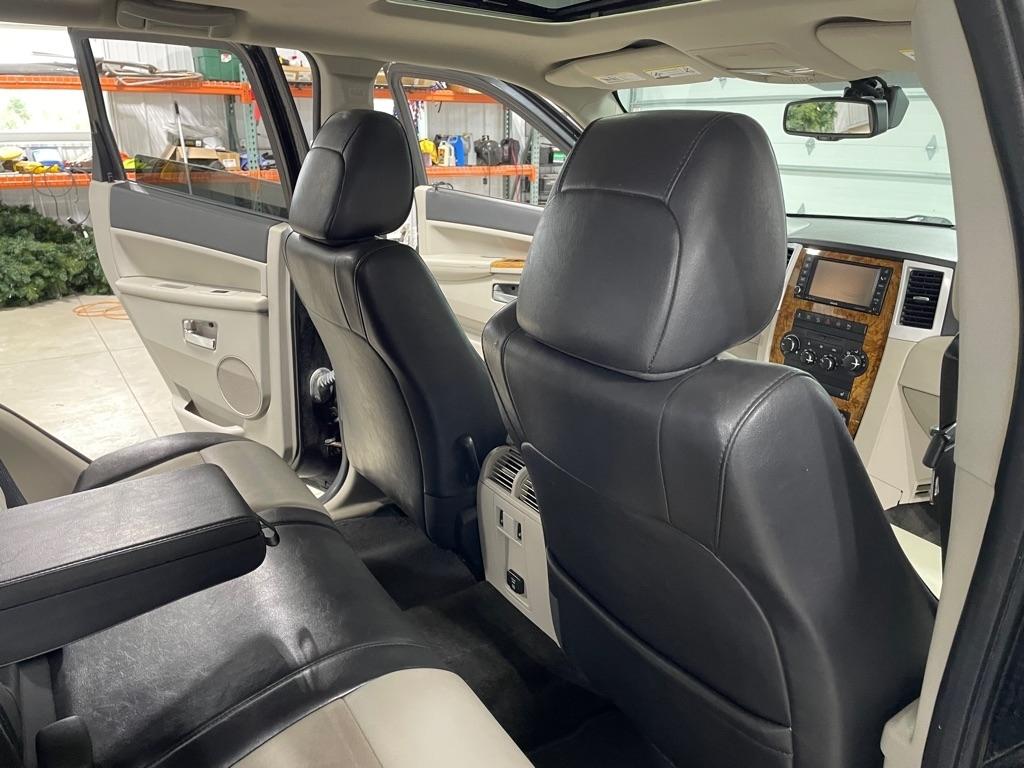 Jeep Grand Cherokee  2010