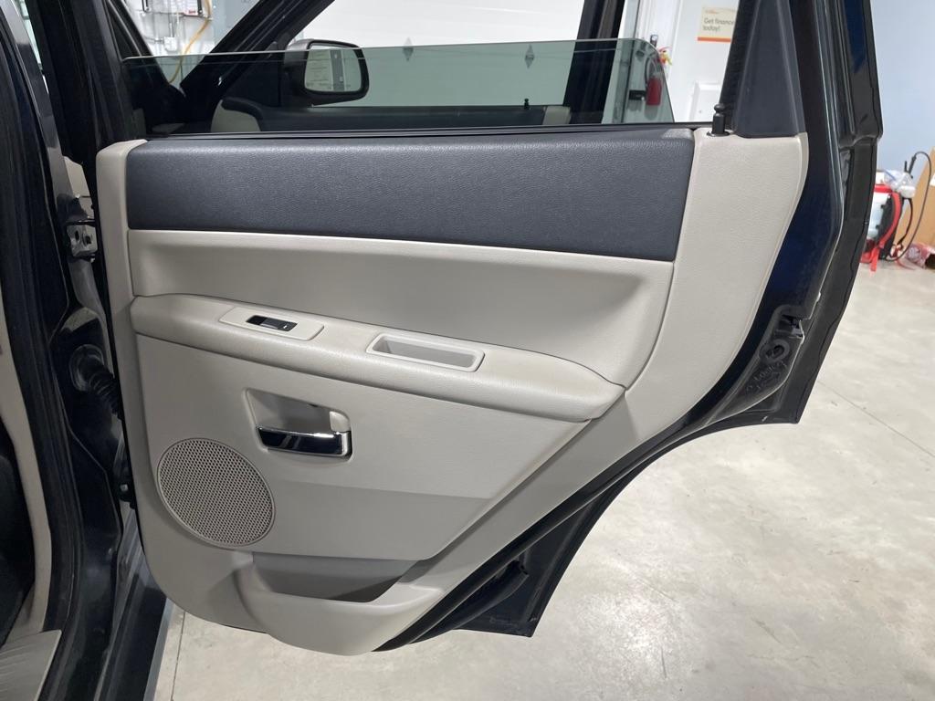 Jeep Grand Cherokee  2010