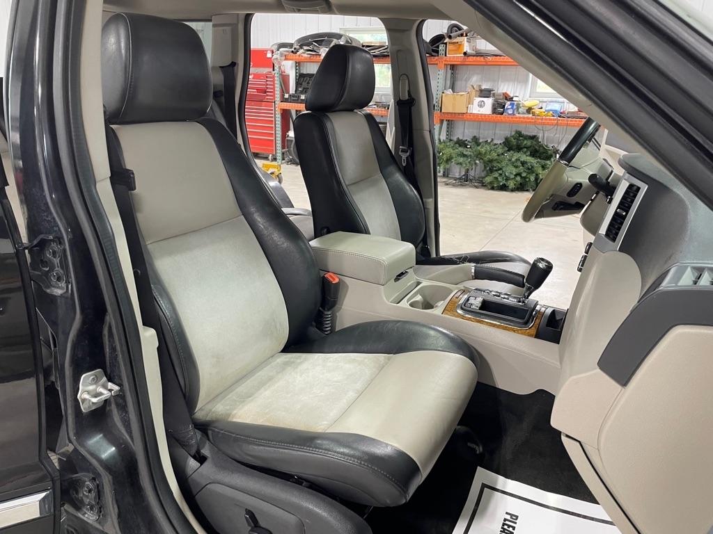 Jeep Grand Cherokee  2010