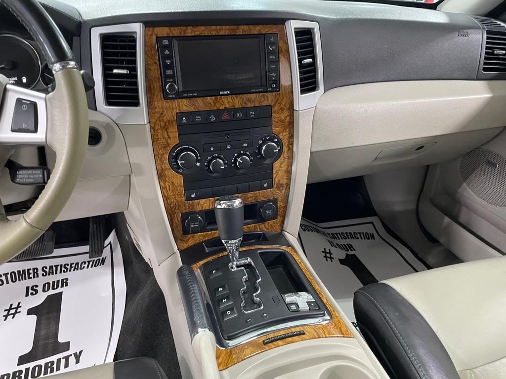 Jeep Grand Cherokee  2010