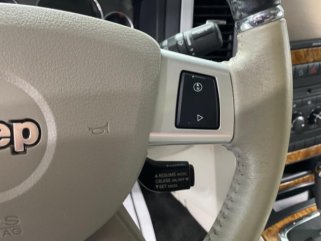 Jeep Grand Cherokee  2010