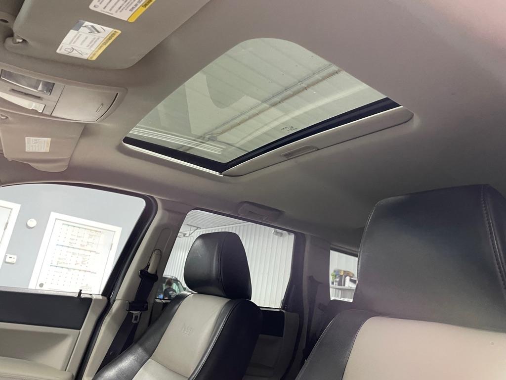 Jeep Grand Cherokee  2010