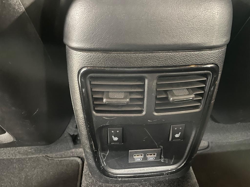 Dodge Charger  2021