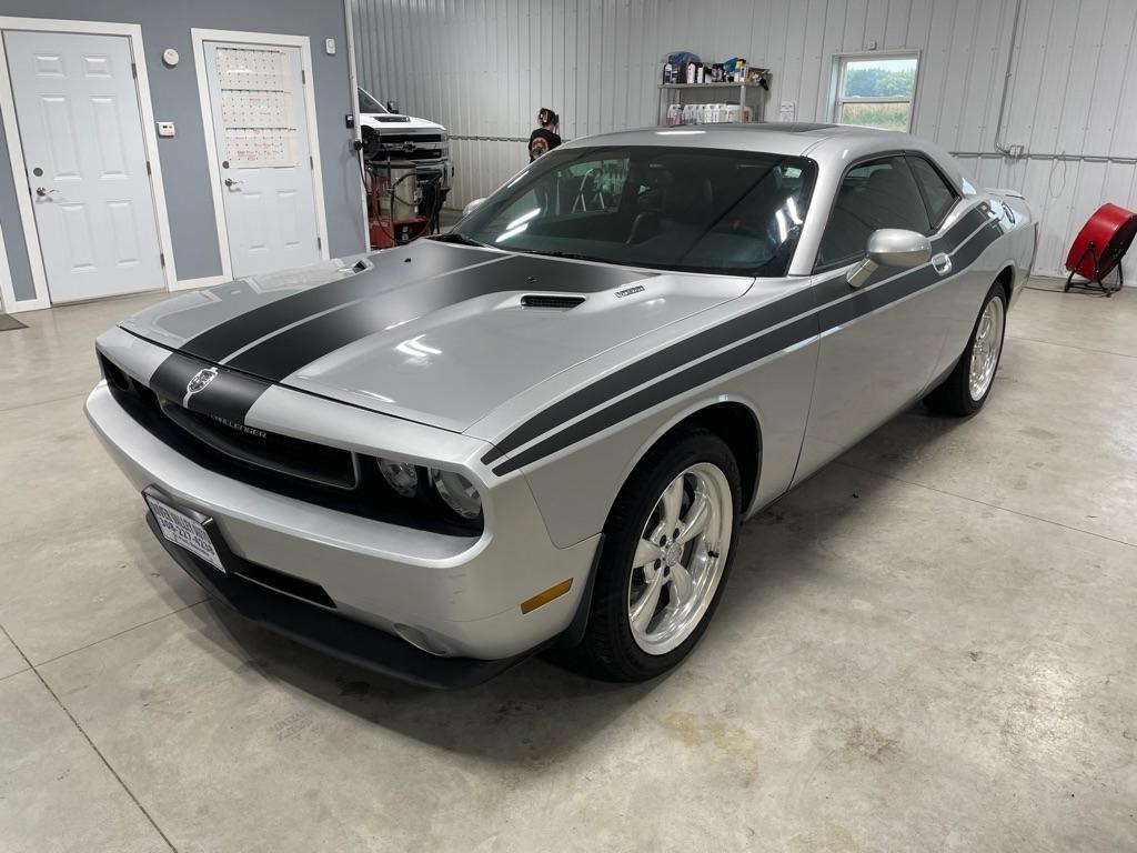 Dodge Challenger  2010