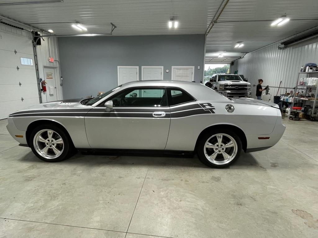 Dodge Challenger  2010