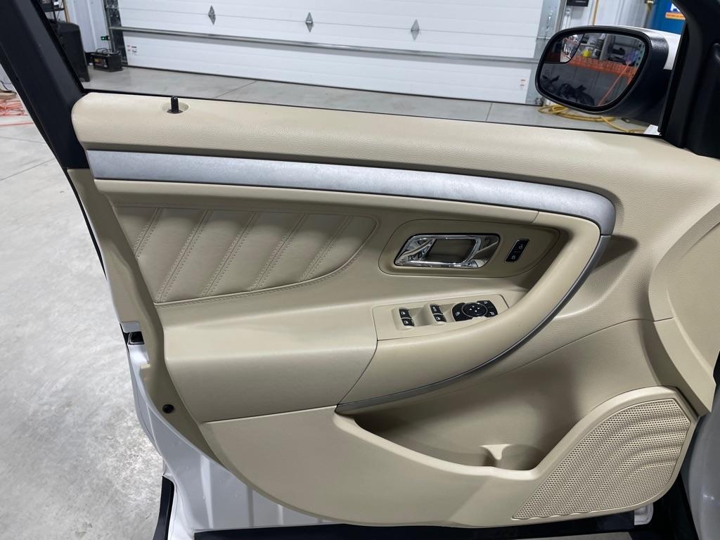 Ford Taurus SEL 2014