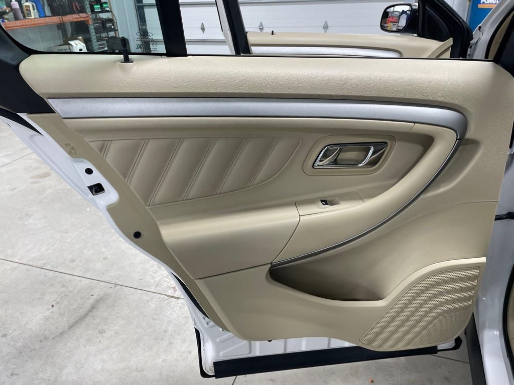 Ford Taurus SEL 2014