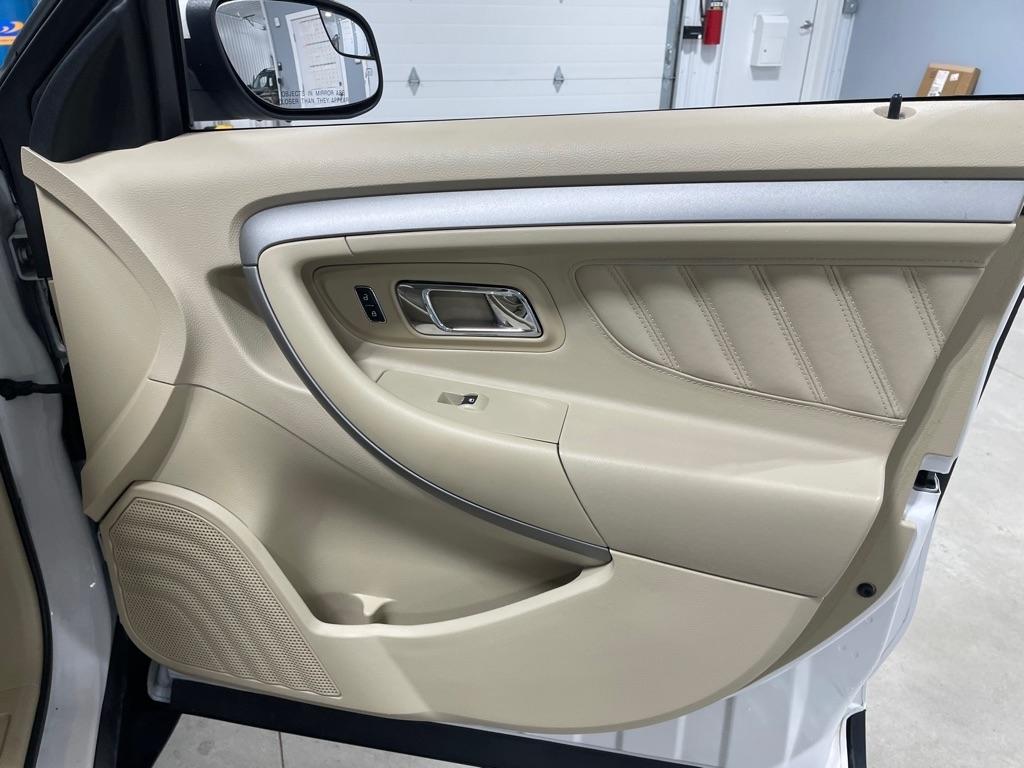 Ford Taurus SEL 2014