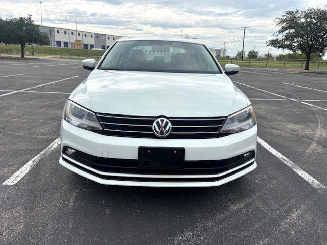 Volkswagen Jetta  2016