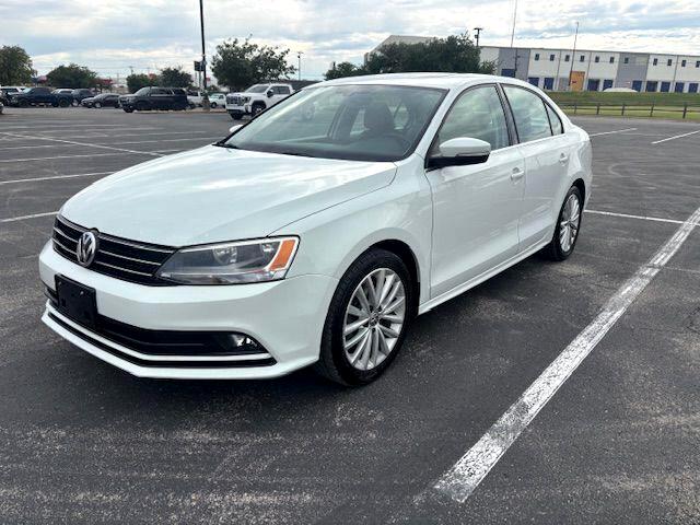 Volkswagen Jetta  2016