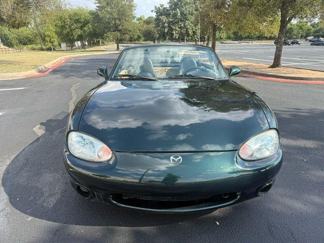 2000 Mazda MX-5 Base