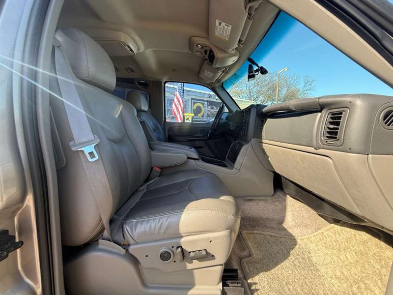 Chevrolet Tahoe  2003