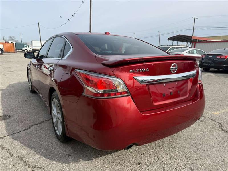 Nissan Altima  2015