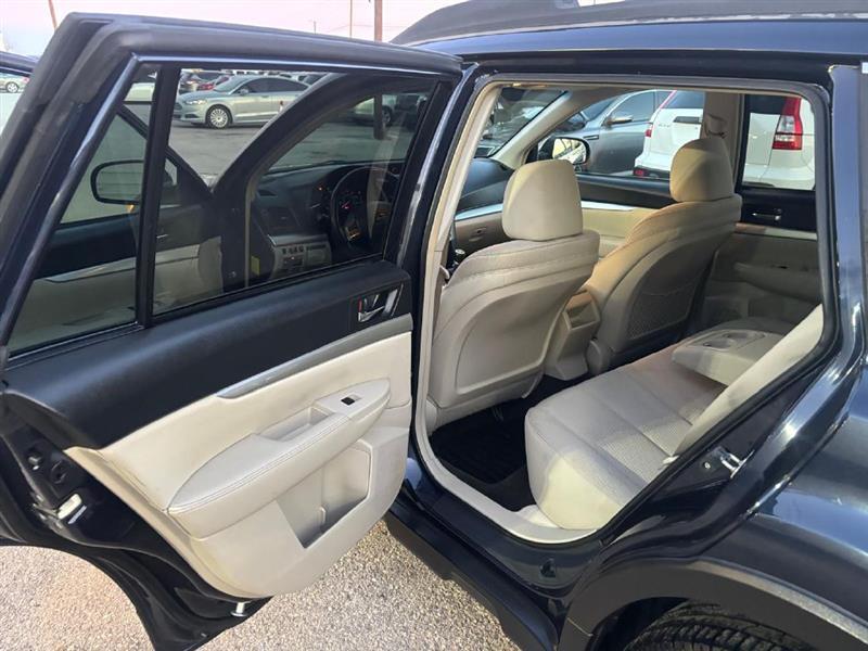 Subaru Outback  2012