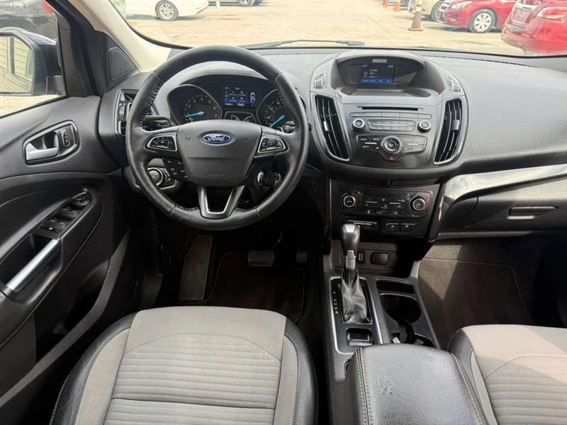 Ford Escape  2017