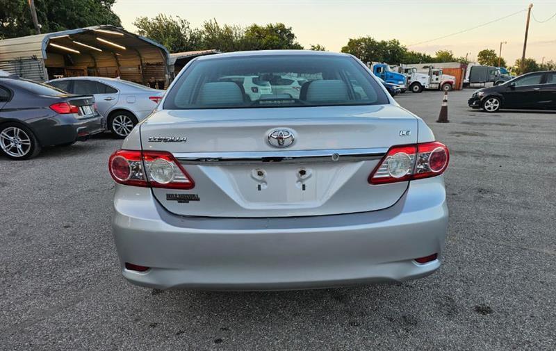 Toyota Corolla  2013