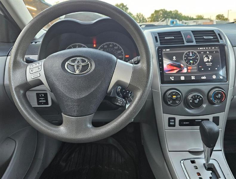 Toyota Corolla  2013