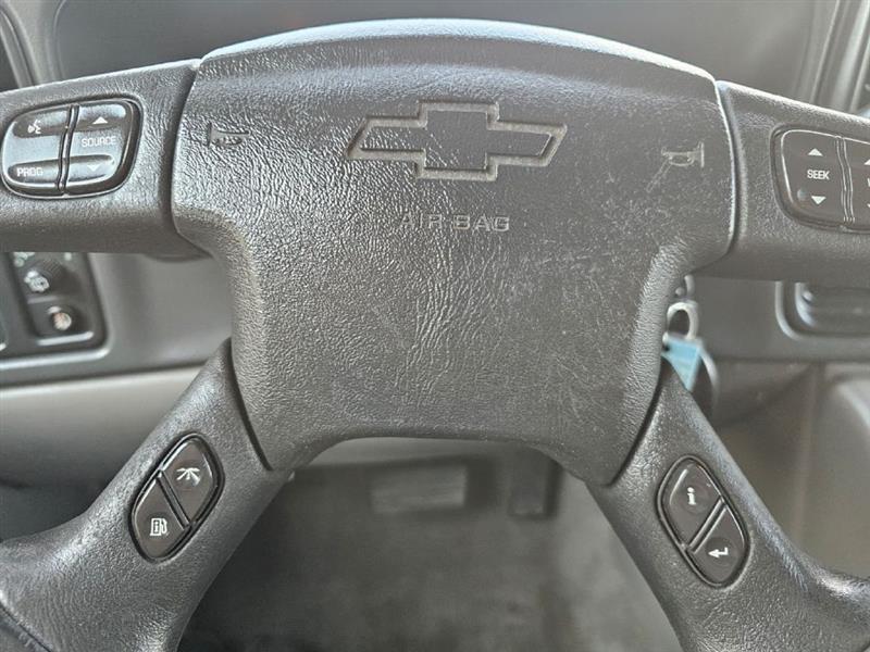 Chevrolet Suburban  2005