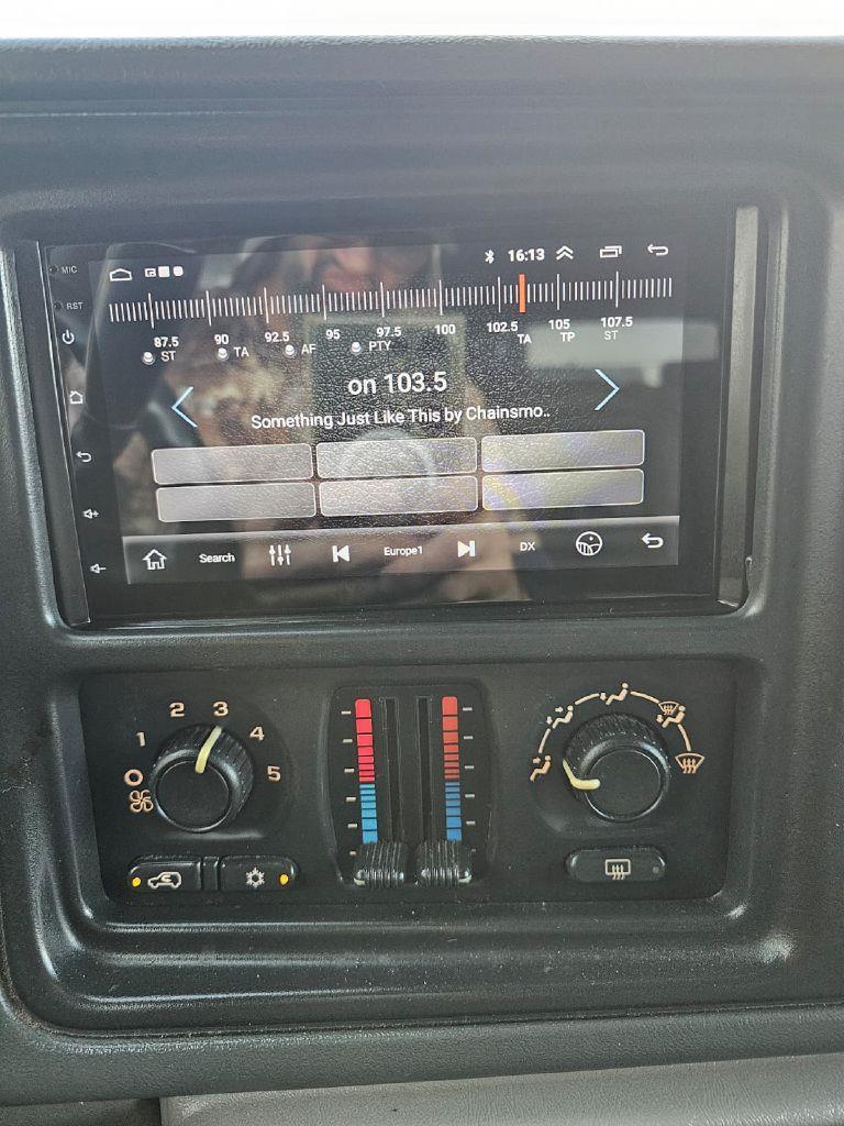 Chevrolet Suburban  2005