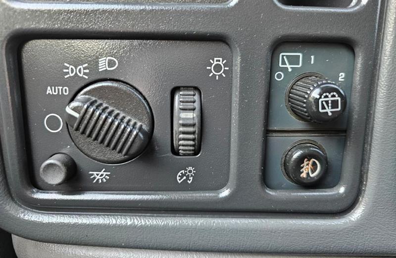 Chevrolet Suburban  2005
