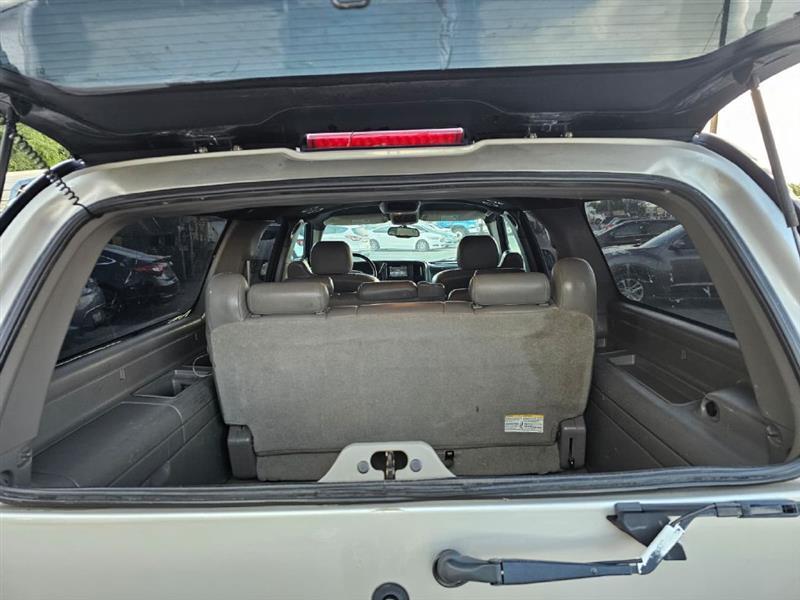 Chevrolet Suburban  2005