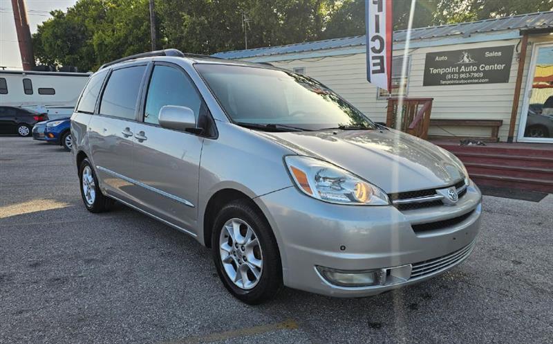 Toyota Sienna  2005