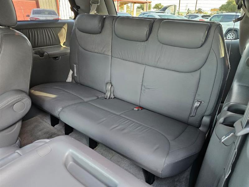 Toyota Sienna  2005