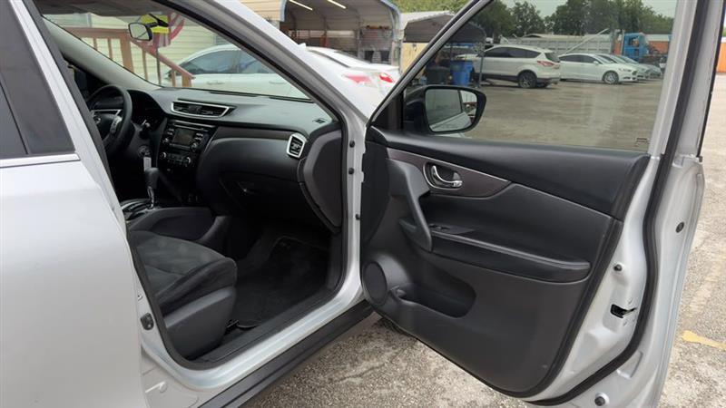 Nissan Rogue  2016