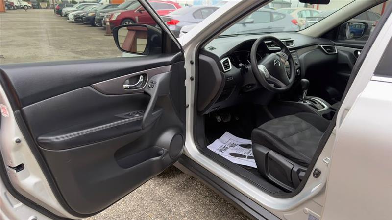 Nissan Rogue  2016