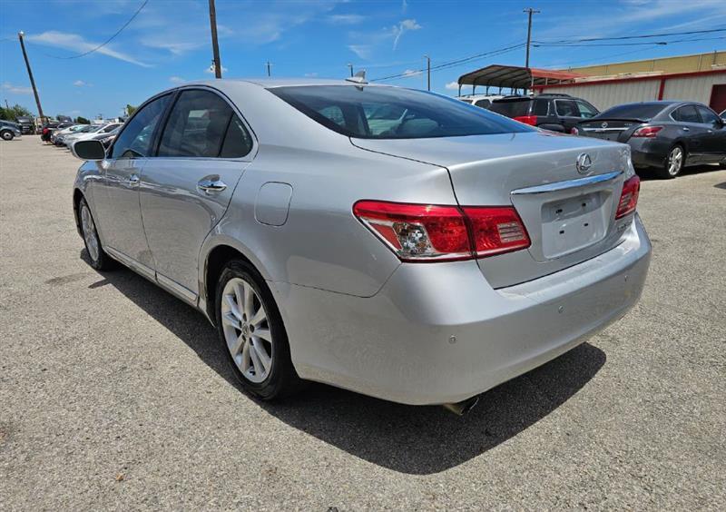 Lexus ES 350  2011