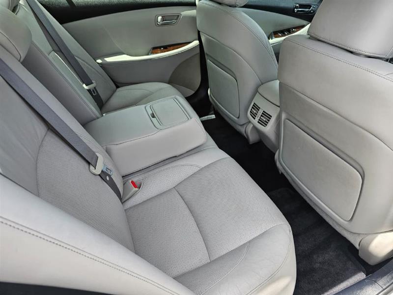 Lexus ES 350  2011