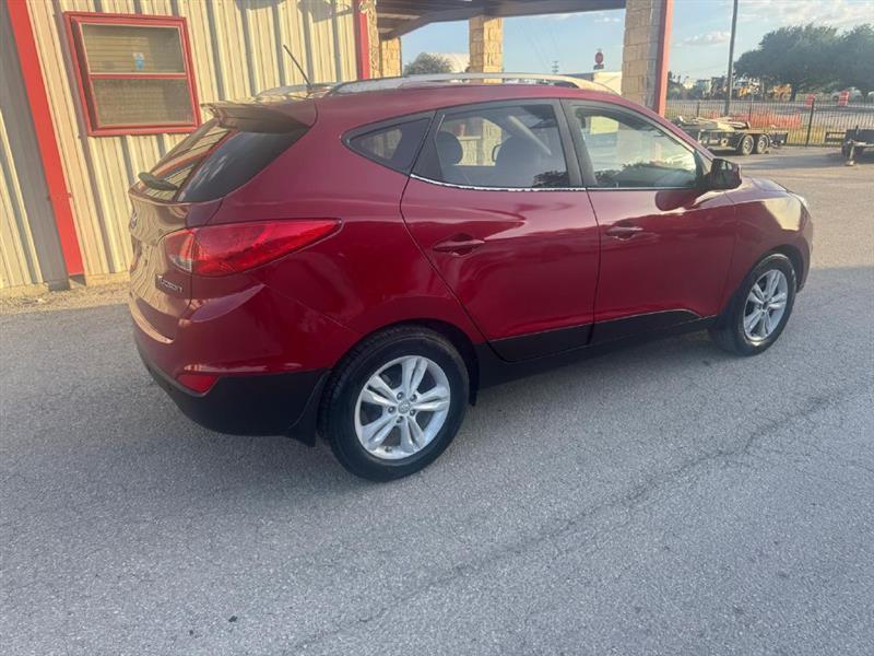 Hyundai Tucson  2011