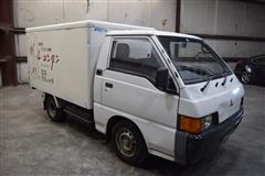 1995 Mitsubishi Delica 