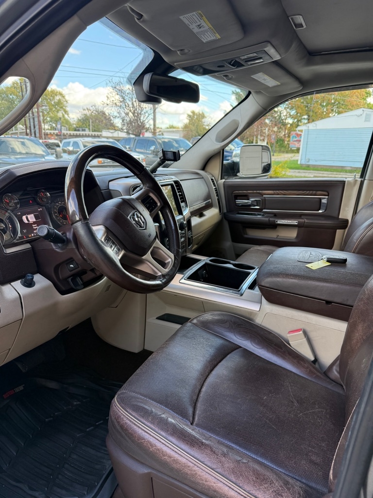RAM 2500 Laramie Longhorn Edition Crew Cab LWB 4WD 2013 RAM 2500 Laramie Longhorn Edition Crew Cab LWB 4WD 2013