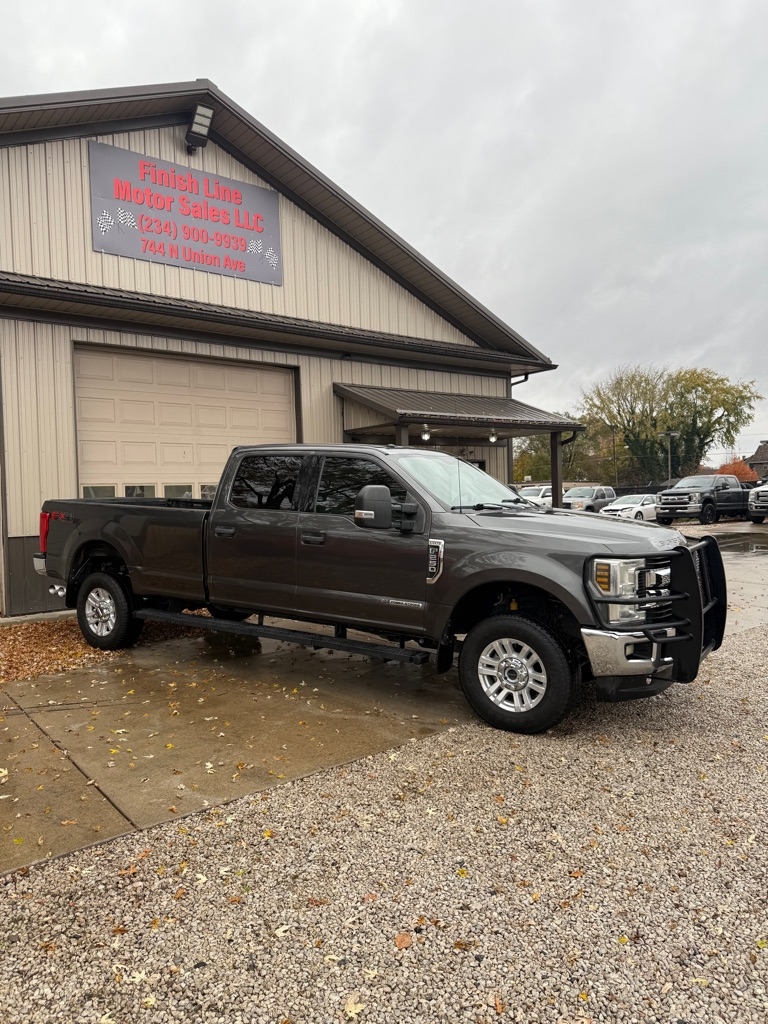 Ford F-250 SD XLT Crew Cab Long Bed 4WD 2018