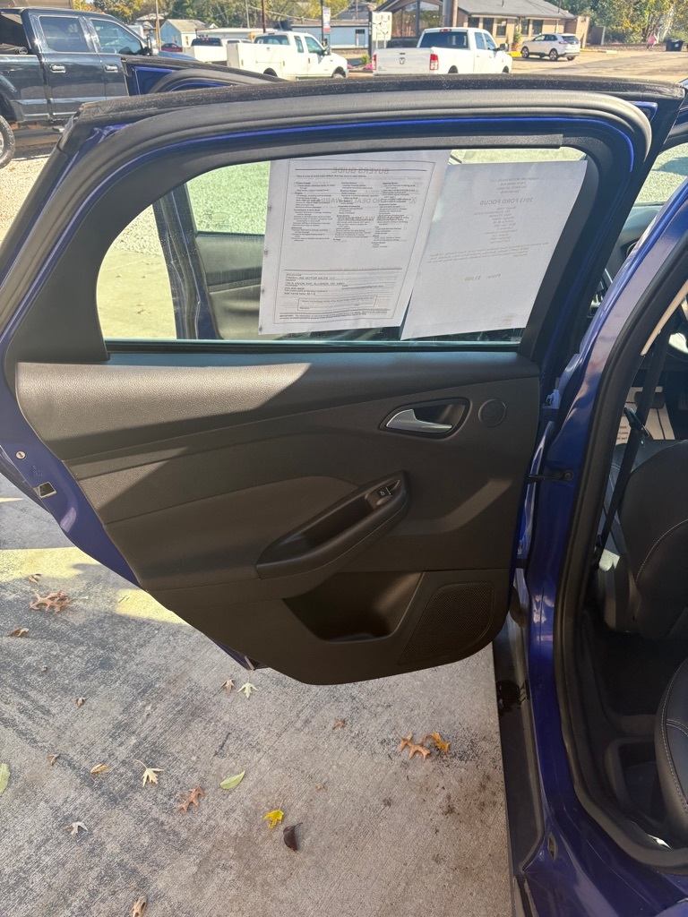 Ford Focus Titanium Hatch 2013 Ford Focus Titanium Hatch 2013