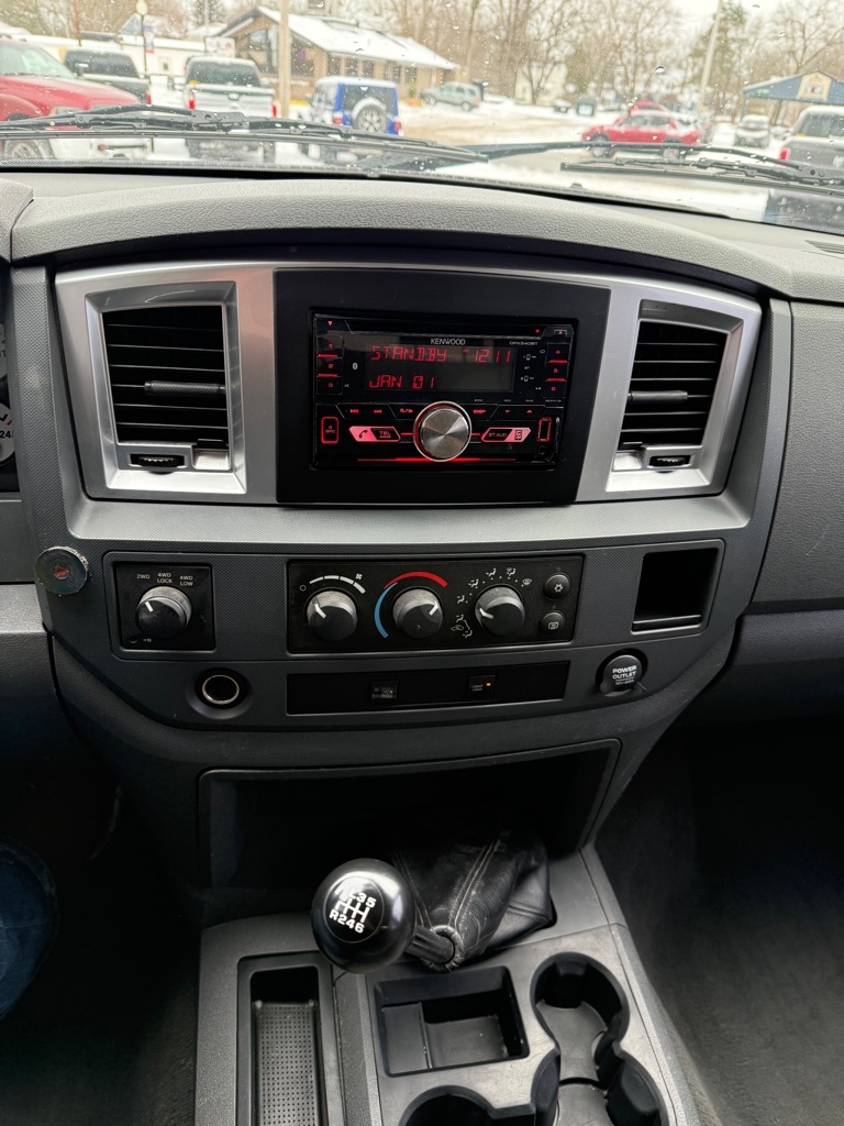 Dodge Ram 2500 SLT Mega Cab 4WD 2008