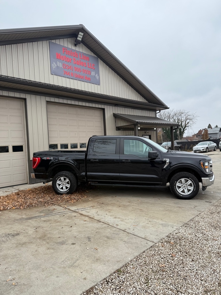 2023 Ford F-150 XL photo 3