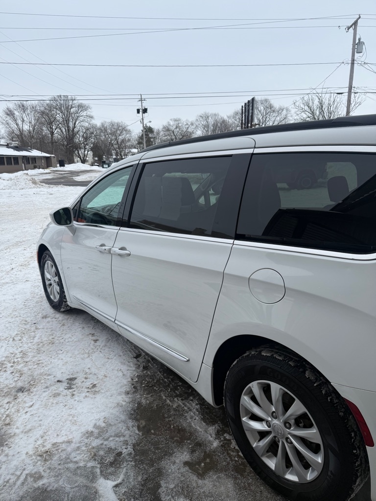 Chrysler Pacifica Touring-L 2017