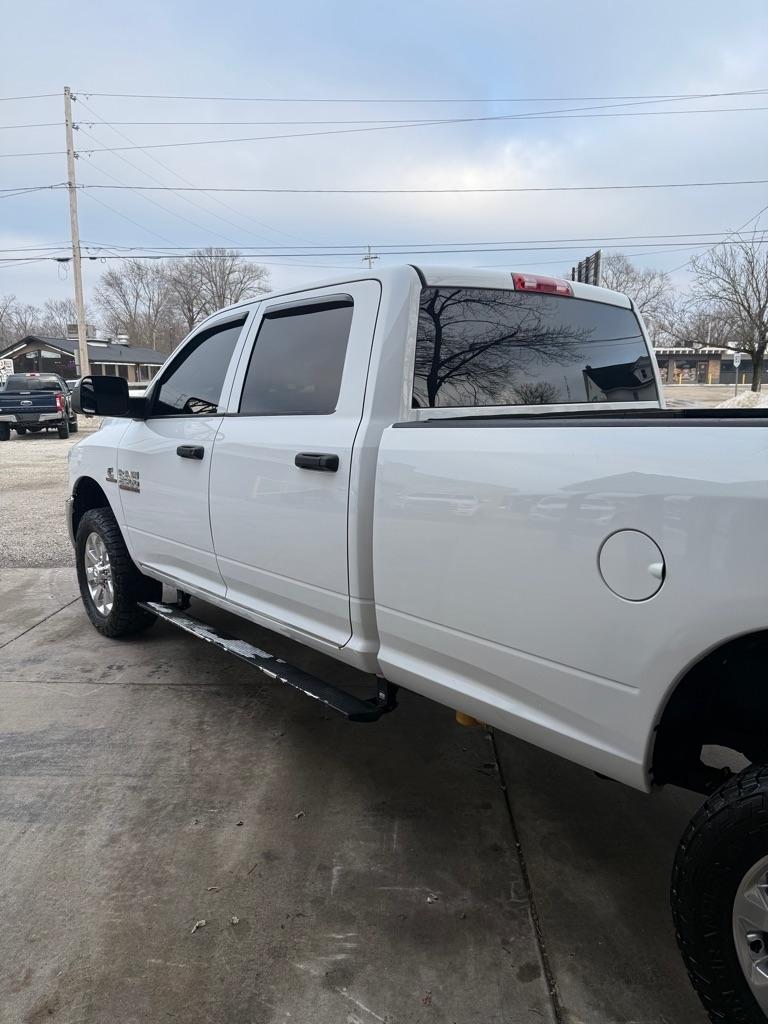 RAM 2500 Tradesman Crew Cab LWB 4WD 2015