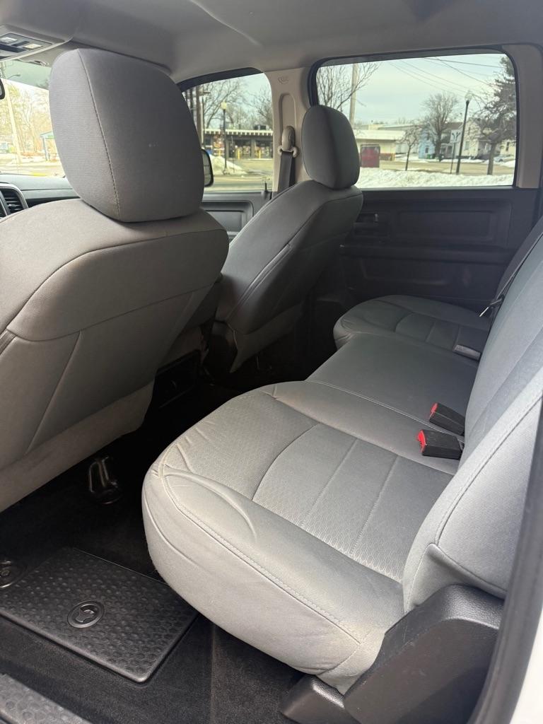 RAM 2500 Tradesman Crew Cab LWB 4WD 2015