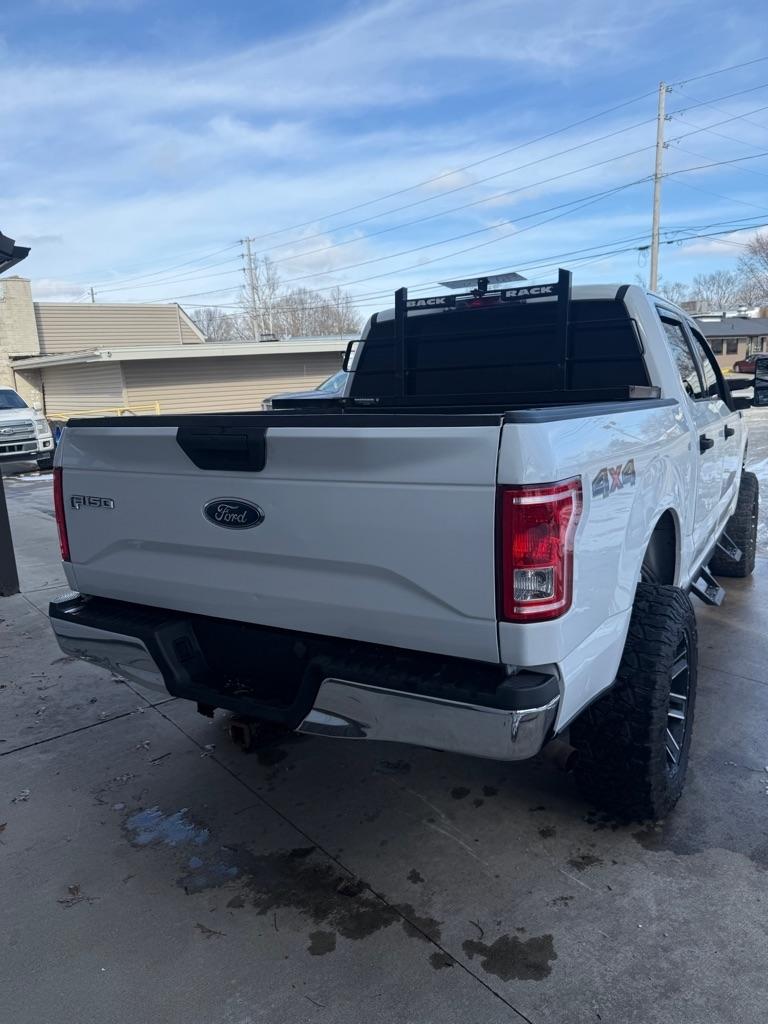 Ford F-150 XL SuperCrew 5.5-ft. Bed 4WD 2016