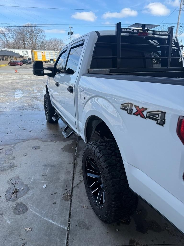 Ford F-150 XL SuperCrew 5.5-ft. Bed 4WD 2016